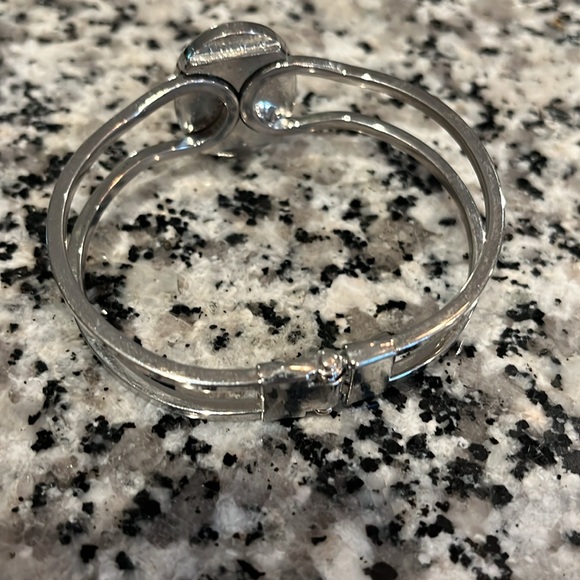 FAUX TURQUOISE HINGED BRACELET BLUE GREEN WITH SILVER TONE BANGLE - Picture 6 of 8